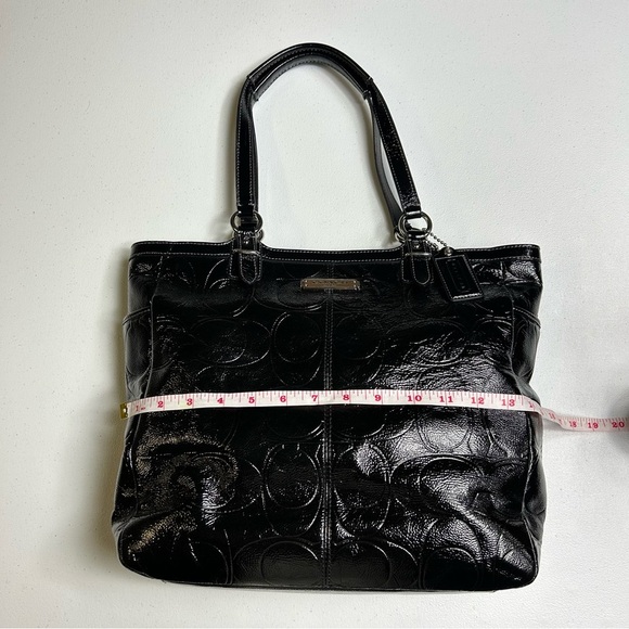 COACH Gallery Embossed Signature Black Patent Leather Tote  Shoulder Bag F19818 - Picture 5 of 16
